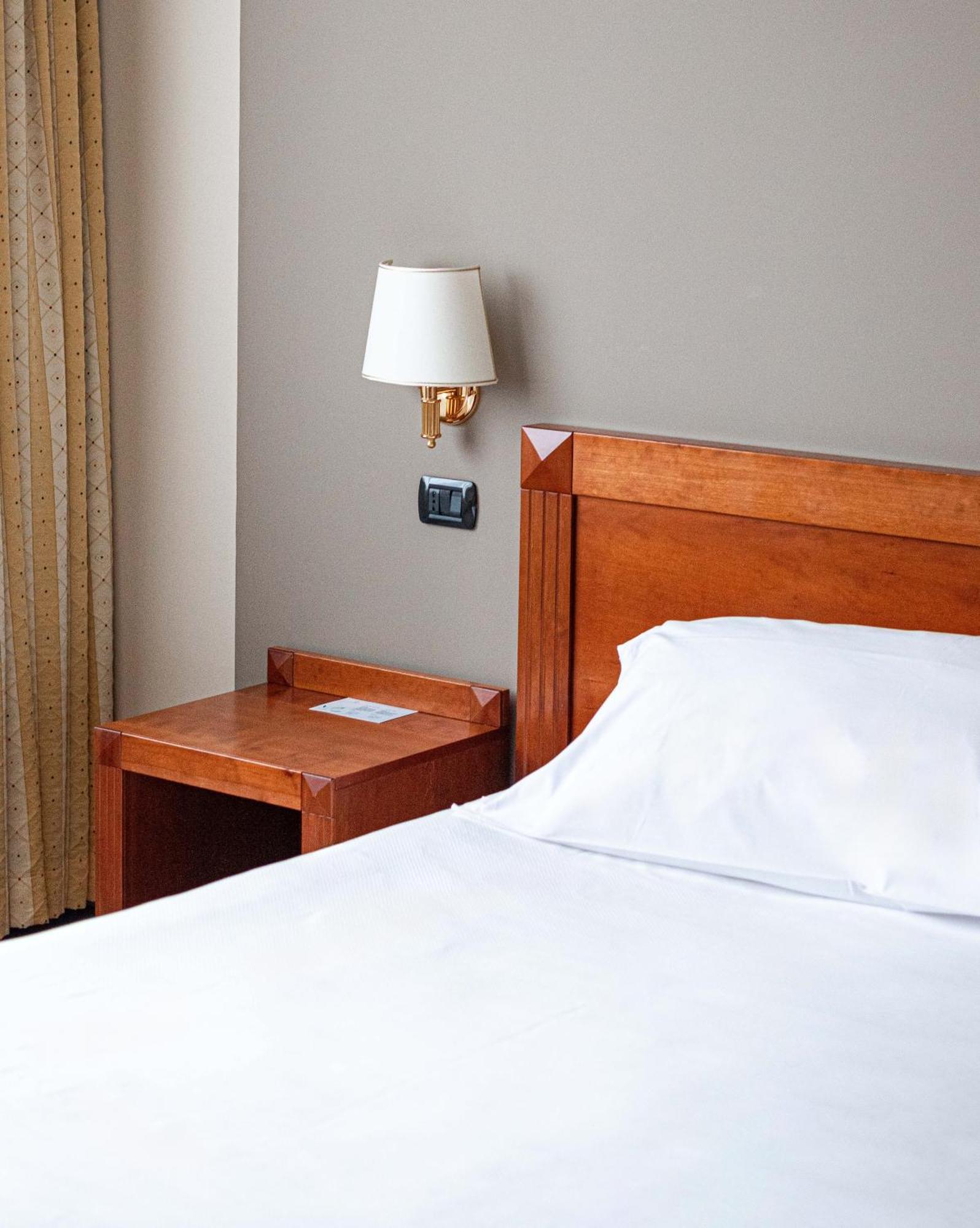 Phi Hotel Cavalieri Bra Ngoại thất bức ảnh