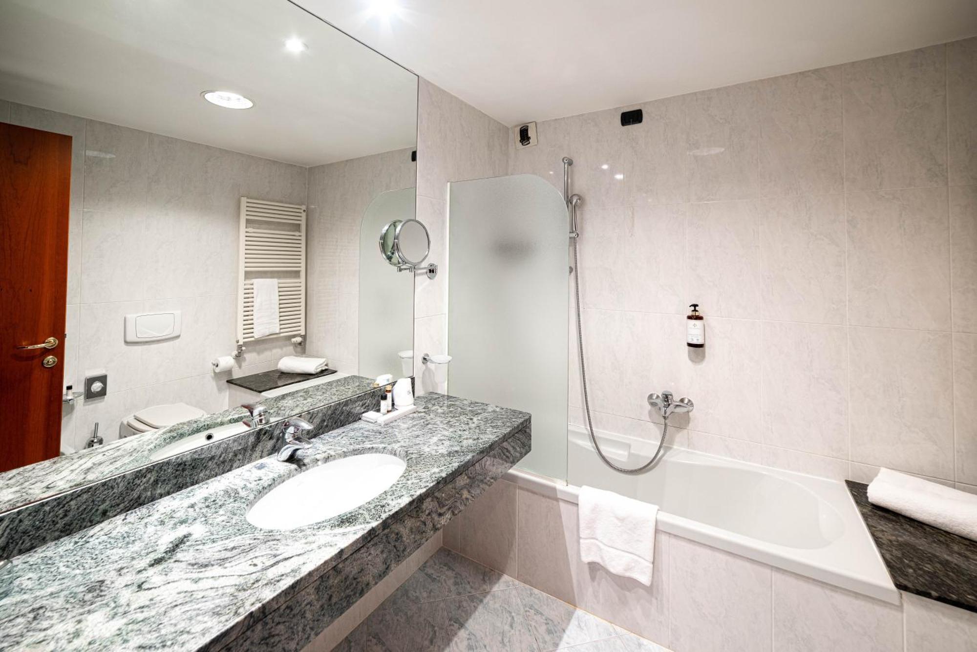 Phi Hotel Cavalieri Bra Ngoại thất bức ảnh